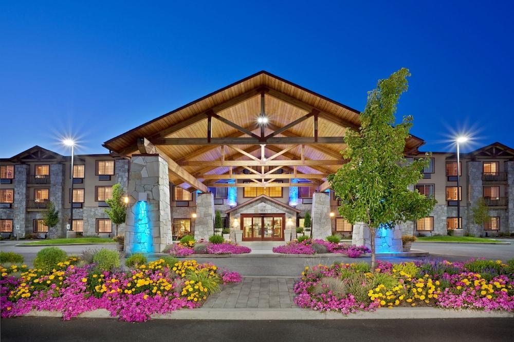 Holiday Inn Express & Suites Cheney By Ihg Exterior foto